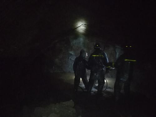 礦建二公司冶坪礦井蓄電池電機(jī)車檢修充電硐室順利開工