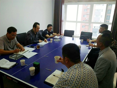 大秦置業(yè)公司召開“藍(lán)山水岸”項目啟動預(yù)備會