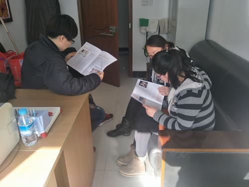 銅煤公司女工共讀一本書助力打造幸福生活