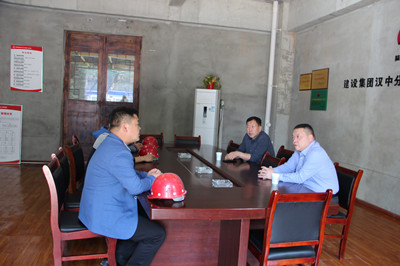 寧興剛深入漢中分公司檢查指導工作