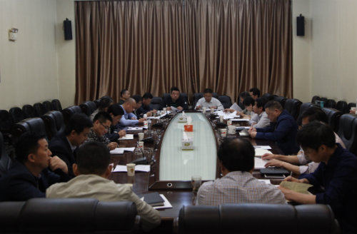 建設(shè)集團(tuán)召開(kāi)打造“掘進(jìn)鐵軍”專題研討會(huì)