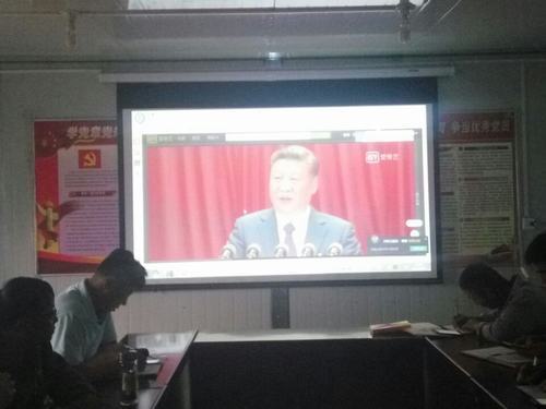 新時(shí)代 新成就《厲害了，我的國》