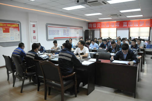 洗選煤運(yùn)營公司宣貫讓各項(xiàng)制度擲地有聲