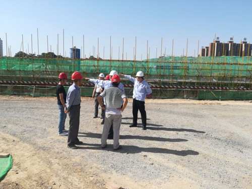 蒲城清潔能源公司董事長劉培榮蒞臨陜煤建設(shè)天工公司清源小區(qū)項目檢查