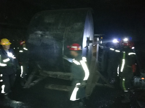 陜煤建設機電安裝公司神府項目部48小時完成皮帶搶險