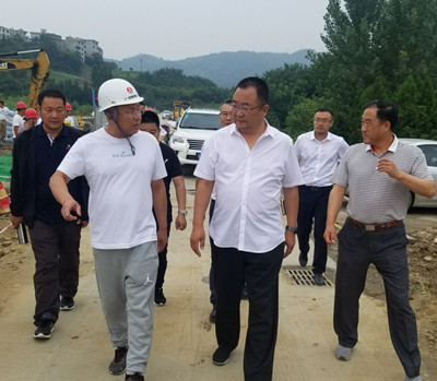 啟迪清潔能源集團高級副總裁、瑞行集團總裁雷萬寧一行蒞臨陜煤建設(shè)咸陽分公司安裝項目部施工現(xiàn)場視察指導(dǎo)工作