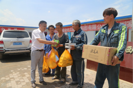 陜煤建設(shè)機電安裝公司啟動“送清涼、查隱患、保安康”活動