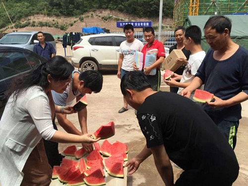 陜煤建設(shè)機(jī)電安裝公司:打贏防暑降溫攻堅(jiān)戰(zhàn)