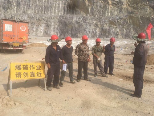 陜煤建設(shè)銅煤公司承建的年產(chǎn)20萬噸固體廢物收集、貯運(yùn)及預(yù)處理項(xiàng)目施工工作高效推進(jìn)