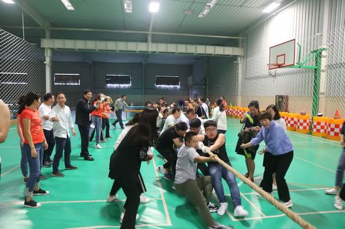 陜煤建設(shè)天工、設(shè)計(jì)、大秦置業(yè)、咸陽公司聯(lián)合舉辦迎國慶 “拔河”聯(lián)誼賽