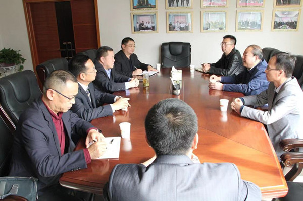 銅川市交通局局長路學敏一行蒞臨陜煤建設座談交流