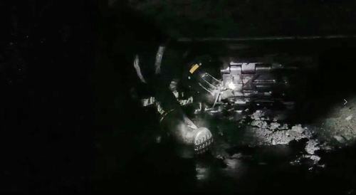 陜煤建設(shè)掘進公司:深夜2點的搶修