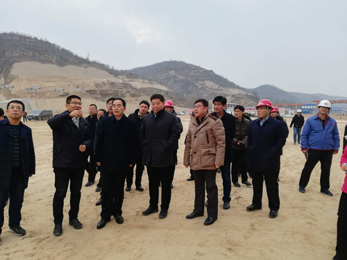 陜西省國(guó)資委、陜煤集團(tuán)領(lǐng)導(dǎo)蒞臨天工公司項(xiàng)目檢查工作