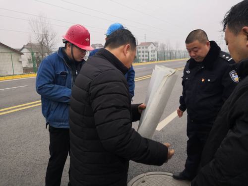 陜煤建設(shè)澄合分公司陜鋼生活區(qū)主干道及1#路延伸段工程通過驗收