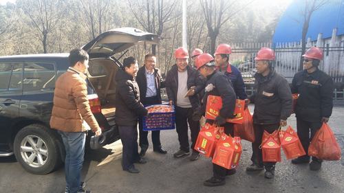 堅守崗位，我們一直在......