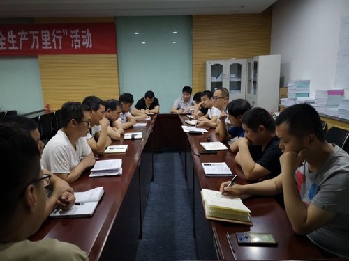 陜煤建設(shè)掘進公司：勇奪紅柳林礦“涉?！卑踩位顒庸鸸?></div>
                                <div   id=