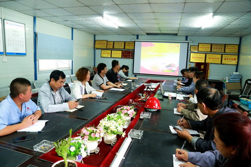 陜煤建設(shè)銅川公司開展“不忘初心，牢記使命”主題黨課