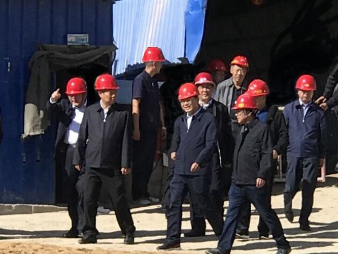 延安市委書(shū)記徐新榮蒞臨礦建二公司車(chē)村項(xiàng)目部調(diào)研