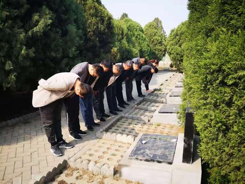 陜煤建設(shè)澄合分公司各項(xiàng)目部積極行動(dòng)開展英烈紀(jì)念活動(dòng)