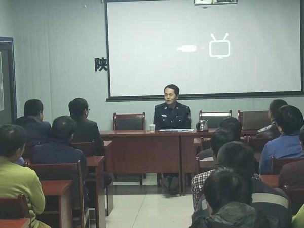 陜煤建設(shè)韓城分公司安裝三項(xiàng)目部邀請“大咖”開展普法知識講座活動(dòng)
