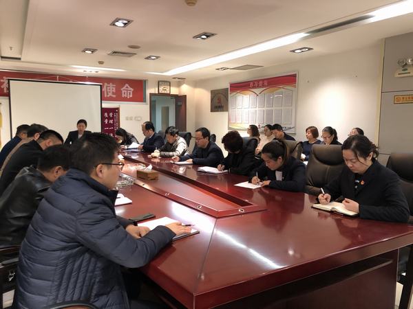 陜煤建設(shè)礦建二公司機關(guān)黨支部召開“不忘初心、牢記使命”專題組織生活會