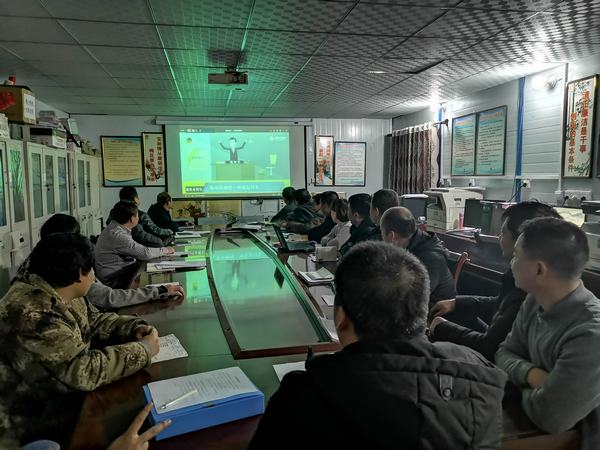 嚴明節(jié)日紀律敲響廉潔警鐘