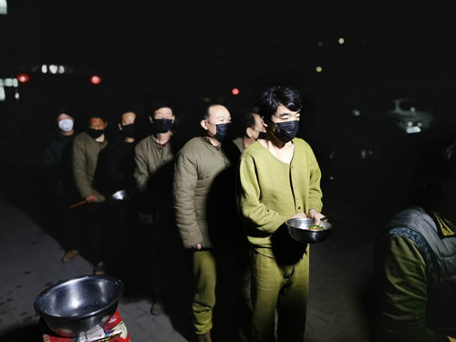 陜煤建設機電安裝公司小保當項目部疫情生產(chǎn)兩不誤， 不負春光保進度