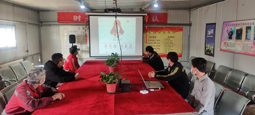 陜煤建設機電安裝公司：學雷鋒，共戰(zhàn)“疫”