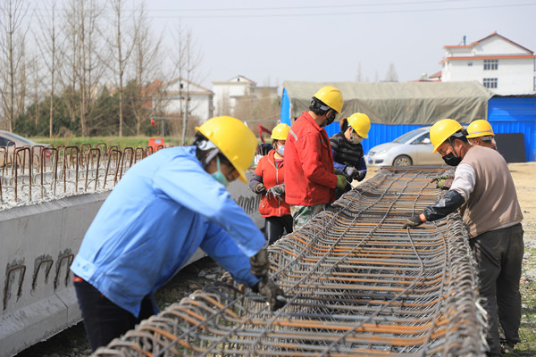 陜煤建設漢中分公司開足馬力 實現(xiàn)復工復產滿負荷推進