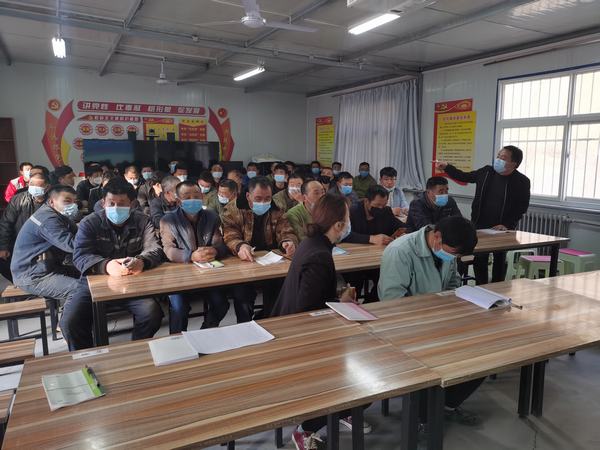陜煤建設礦建二公司車村項目部扎實推進“學法規(guī)、抓落實、強管理”活動