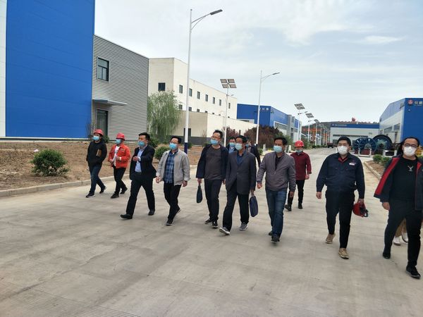 彬長(zhǎng)礦業(yè)有限公司生產(chǎn)服務(wù)中心二期工業(yè)場(chǎng)地豎向道路及排雨水工程通過(guò)竣工驗(yàn)收