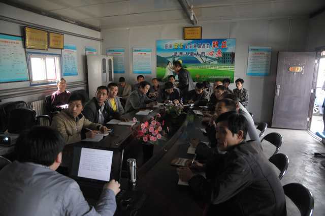 陜煤建設(shè)掘進(jìn)公司：班組長(zhǎng)質(zhì)量責(zé)任制讓效益看得見(jiàn)摸得著