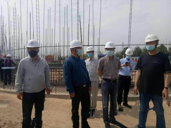 中儲糧西安分公司總經(jīng)理戴中文、西安直屬庫總經(jīng)理趙琳蒞臨天工公司中儲糧項目檢查指導工作