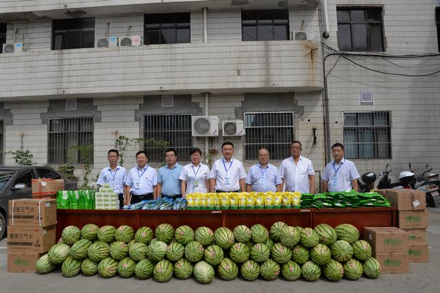 韓城礦業(yè)黨委副書記、工會(huì)主席申峰一行蒞臨陜煤建設(shè)韓城分公司慰問