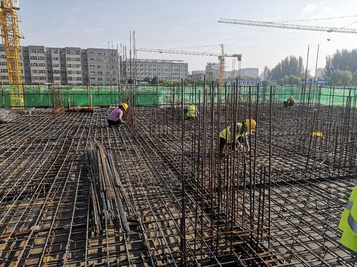 陜煤建設(shè)銅煤公司第一項目部多措并舉促生產(chǎn)，日夜兼程筑精品