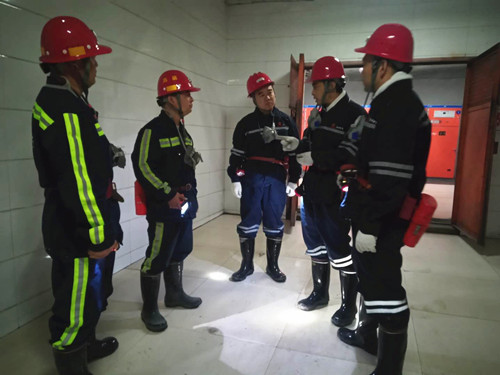 陜能股份匯森煤業(yè)分公司領(lǐng)導(dǎo)深入陜煤建設(shè)施工現(xiàn)場檢查指導(dǎo)工作