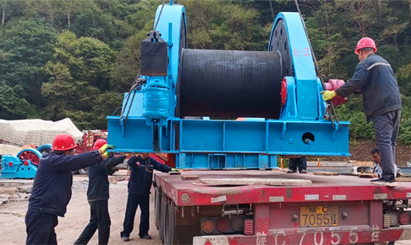 陜煤建設(shè)礦建三公司：積極組織施工設(shè)備，為新項(xiàng)目開工“保駕護(hù)航”