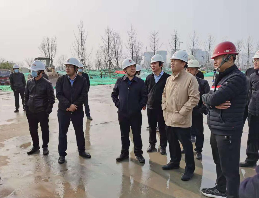 西咸新區(qū)黨工委委員、管委會總規(guī)劃師陳默一行赴空港新城項(xiàng)目調(diào)研指導(dǎo)