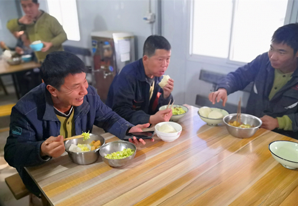 陜煤建設(shè)礦建三公司：關(guān)注“兩堂一舍”，為職工創(chuàng)建溫馨家園