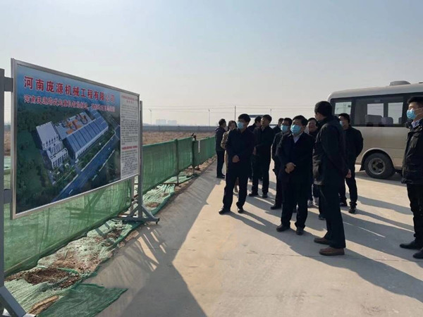 河南省長葛市委書記尹俊營一行深入陜煤建設(shè)渭南分公司河南龐源項目視察工作