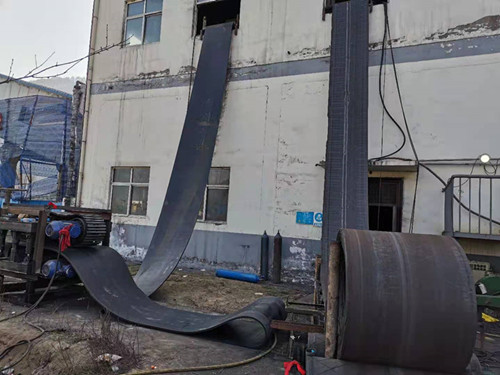 【春節(jié)一線(xiàn)報(bào)道】陜煤建設(shè)機(jī)電安裝公司36小時(shí)完成雙龍礦主斜井膠帶更換工程