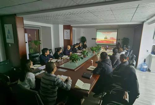 追憶崢嶸黨史，學習紅色精神