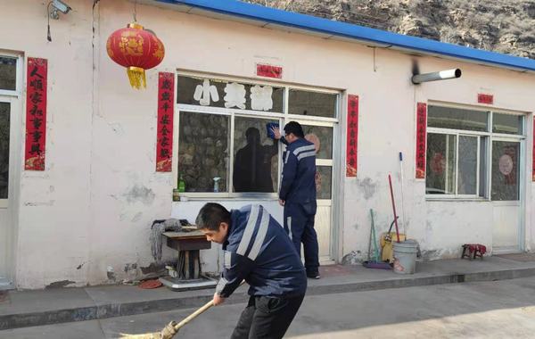 陜煤建設(shè)洗選煤運(yùn)營公司檸條塔運(yùn)營項目部： 學(xué)習(xí)雷鋒精神 傳頌榜樣力量
