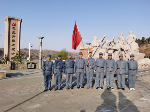 陜煤建設(shè)漢中分公司第六項目部赴毛主席東渡黃河紀(jì)念館參觀學(xué)習(xí)