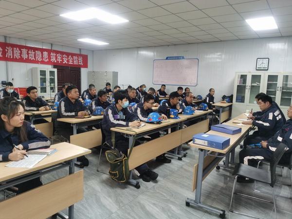 陜煤建設(shè)洗選煤運(yùn)營公司紅柳林洗煤廠項(xiàng)目部：班前會(huì)“六步法”，筑牢首道安全防線