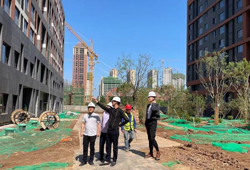 陜西德璟置業(yè)有限公司蒞臨陜煤建設(shè)公司藍(lán)山水岸項(xiàng)目進(jìn)行對(duì)標(biāo)學(xué)習(xí)