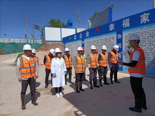 陜煤建設銅煤公司第三項目部開展防汛搶險實戰(zhàn)演練