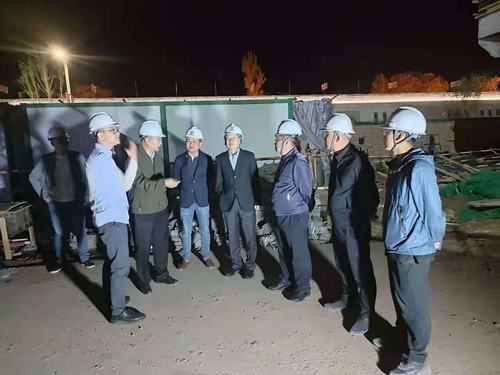 陜西旅游集團有限公司董事長蒞臨陜煤建設(shè)銅煤公司承建的延安保育院劇場項目檢查指導(dǎo)工作