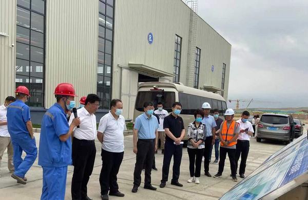 陜西省人大財(cái)經(jīng)委主任委員、財(cái)經(jīng)工委主任李健一行蒞臨榆林市杭蕭綠色鋼結(jié)構(gòu)產(chǎn)業(yè)制造基地項(xiàng)目調(diào)研指導(dǎo)