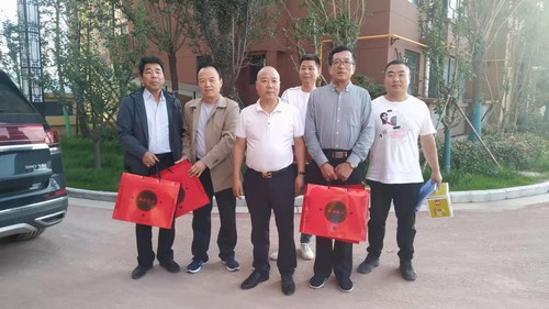 建設集團大秦置業(yè)公司：關懷一線 情暖中秋